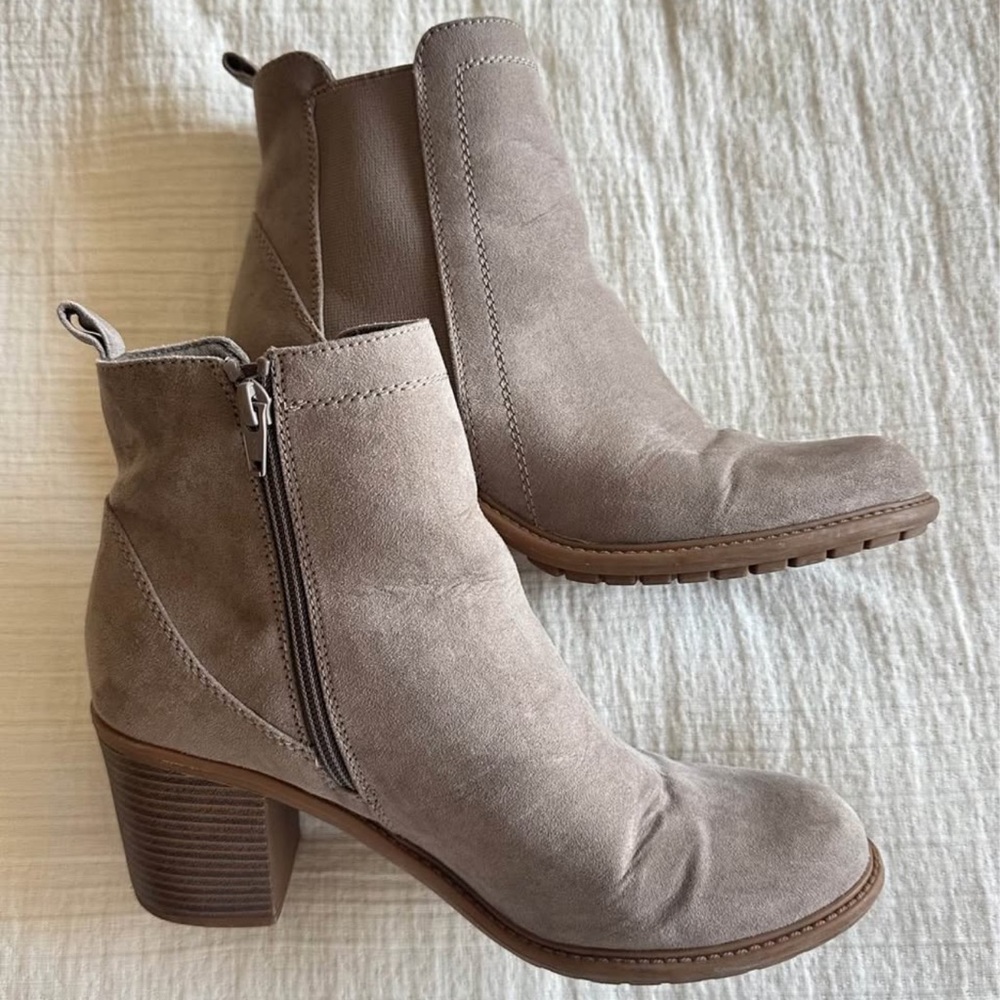 Women's Taupe Ankle Boots